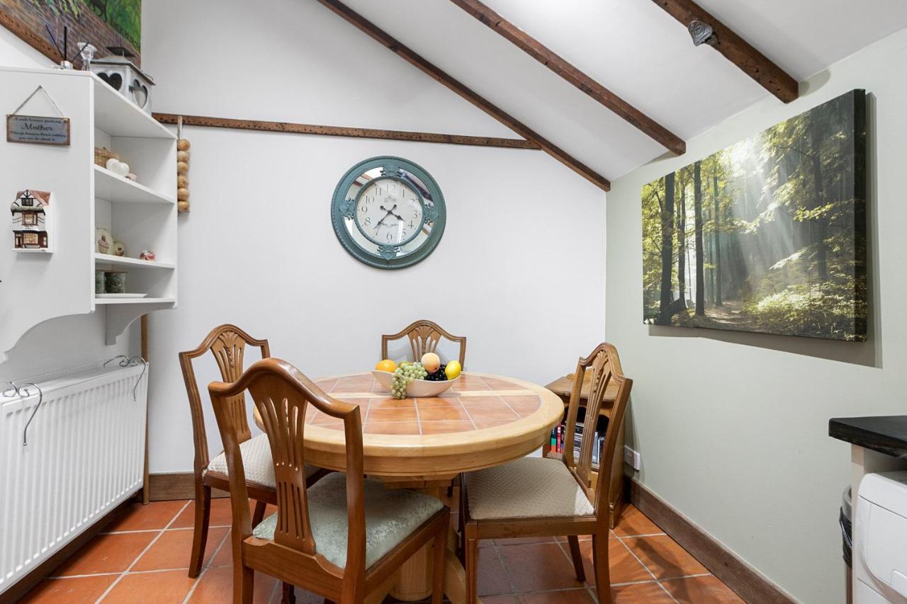 Pip'S Cottage By Staytor Accommodation Ексетер Екстер'єр фото